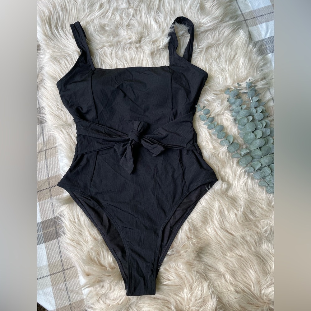 Swimsuit 🩱 🖤 Size X-Large